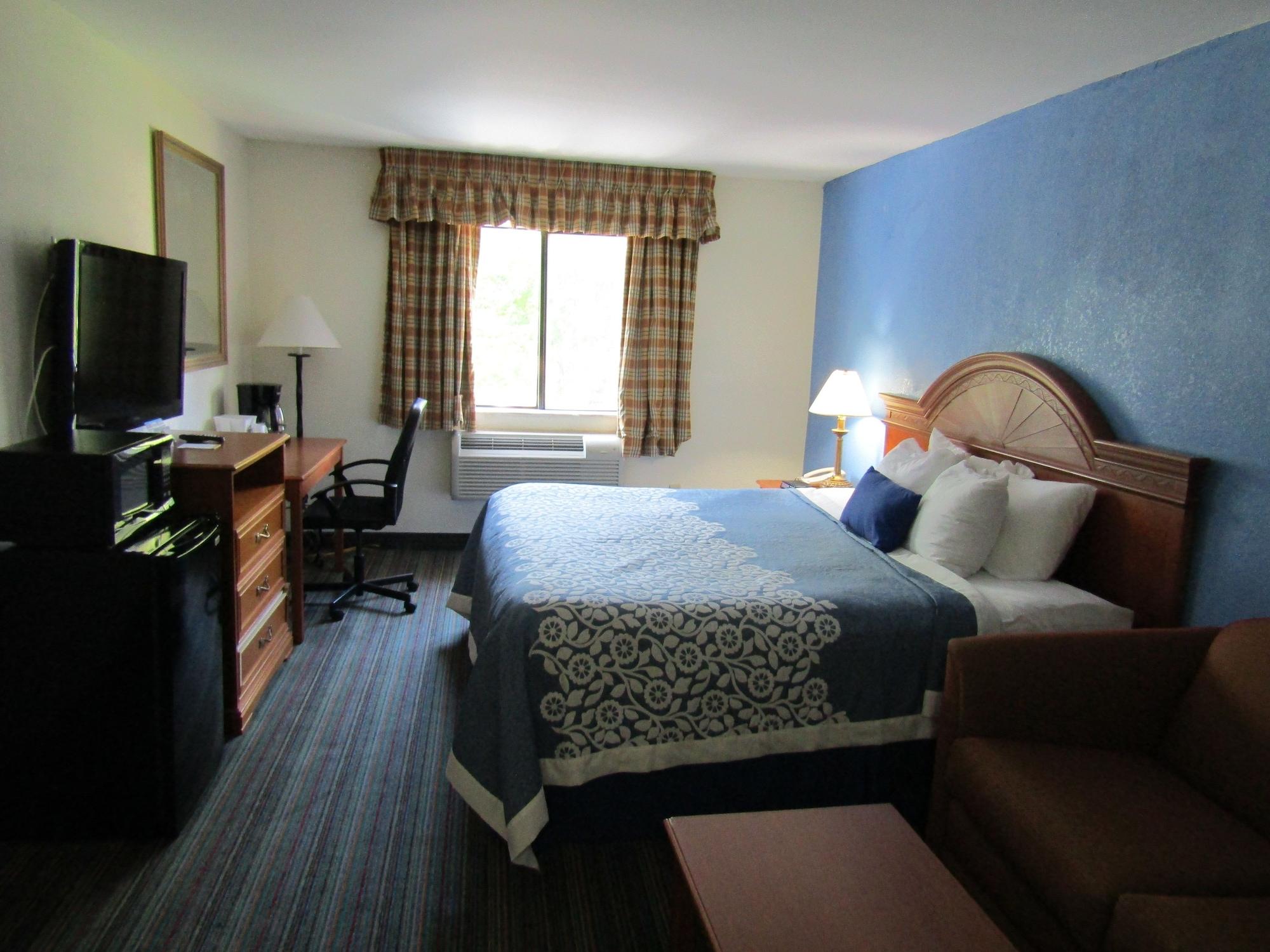 Days Inn By Wyndham Runnemede Philadelphia Area Exterior foto
