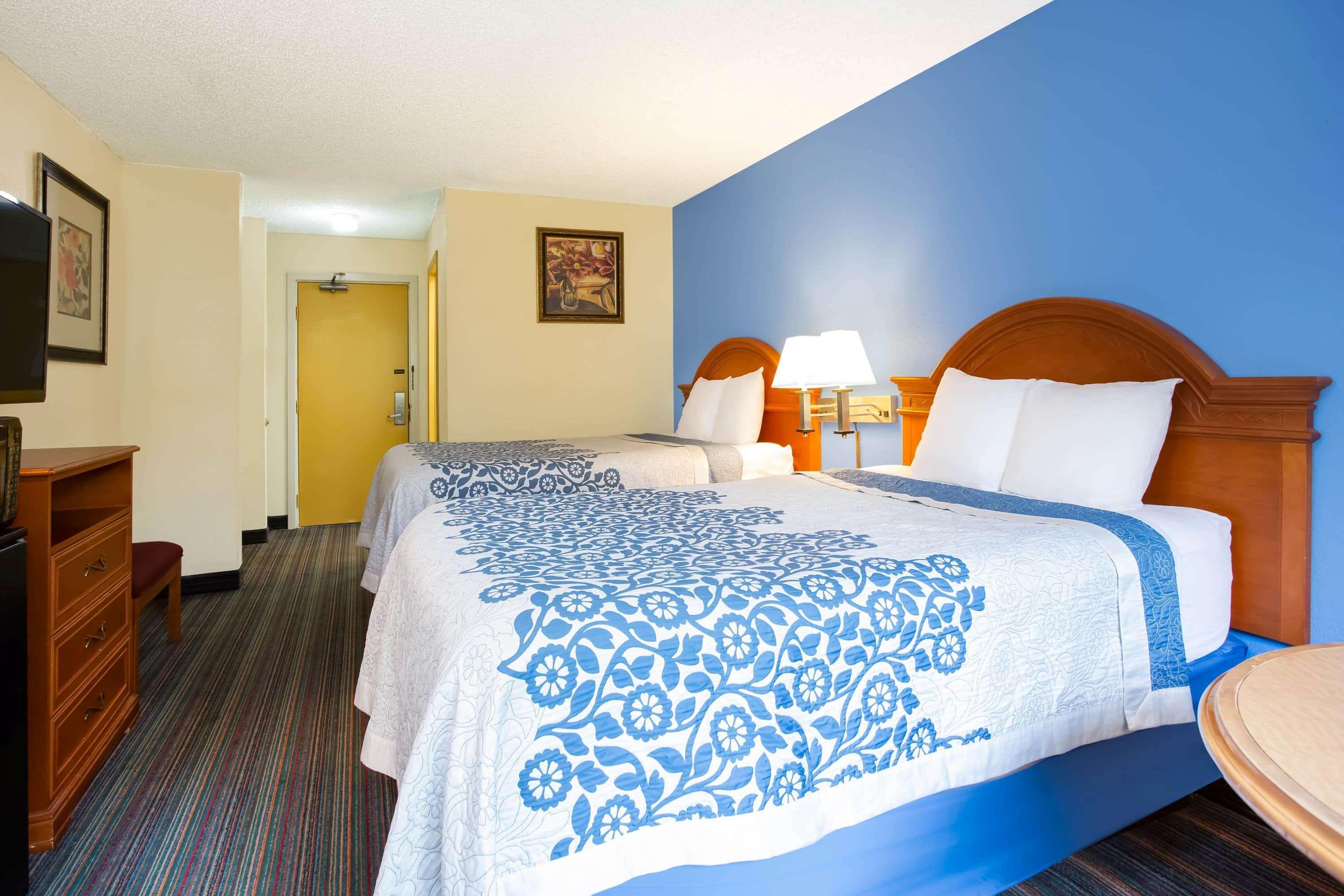 Days Inn By Wyndham Runnemede Philadelphia Area Exterior foto