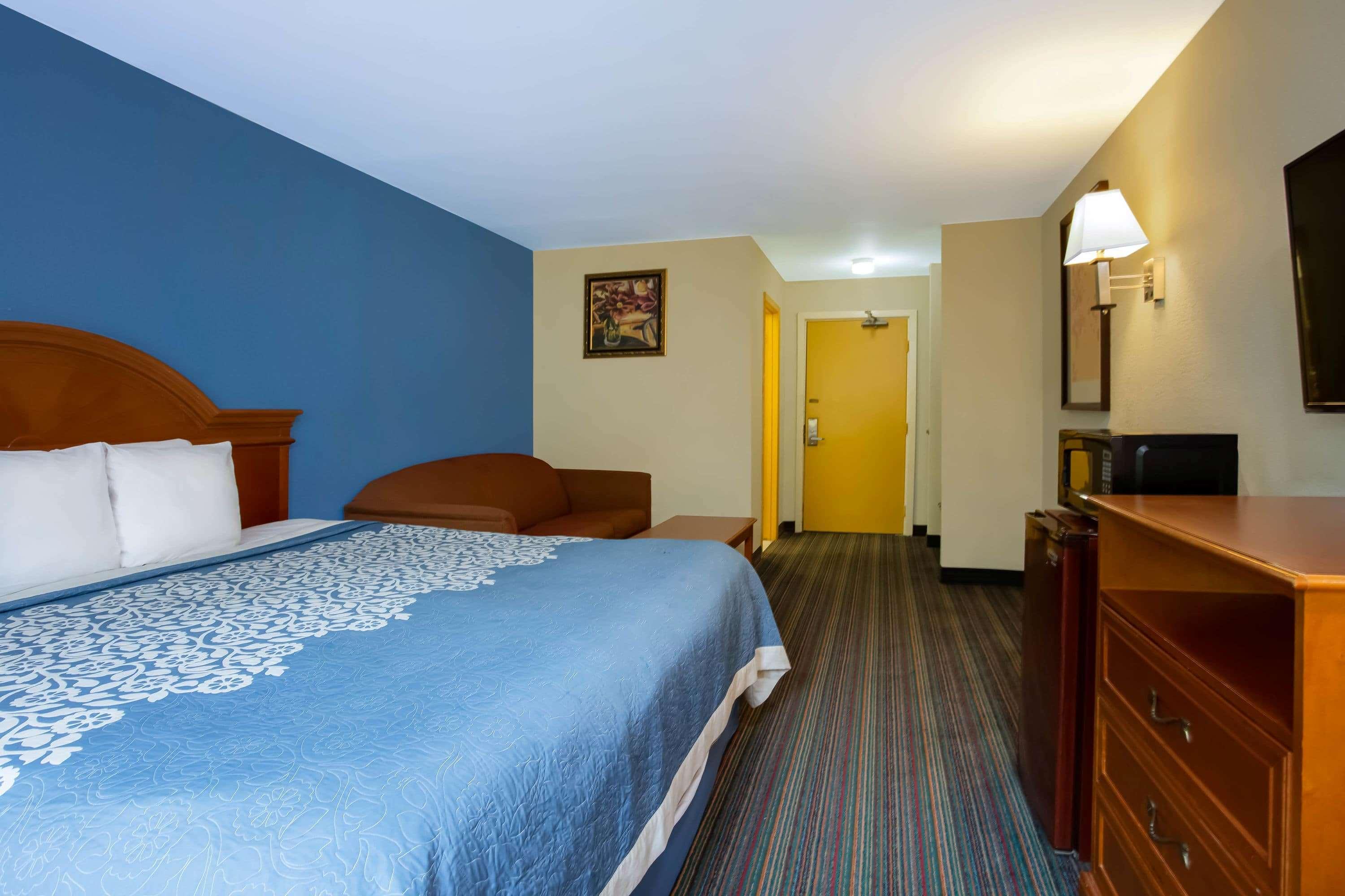 Days Inn By Wyndham Runnemede Philadelphia Area Exterior foto