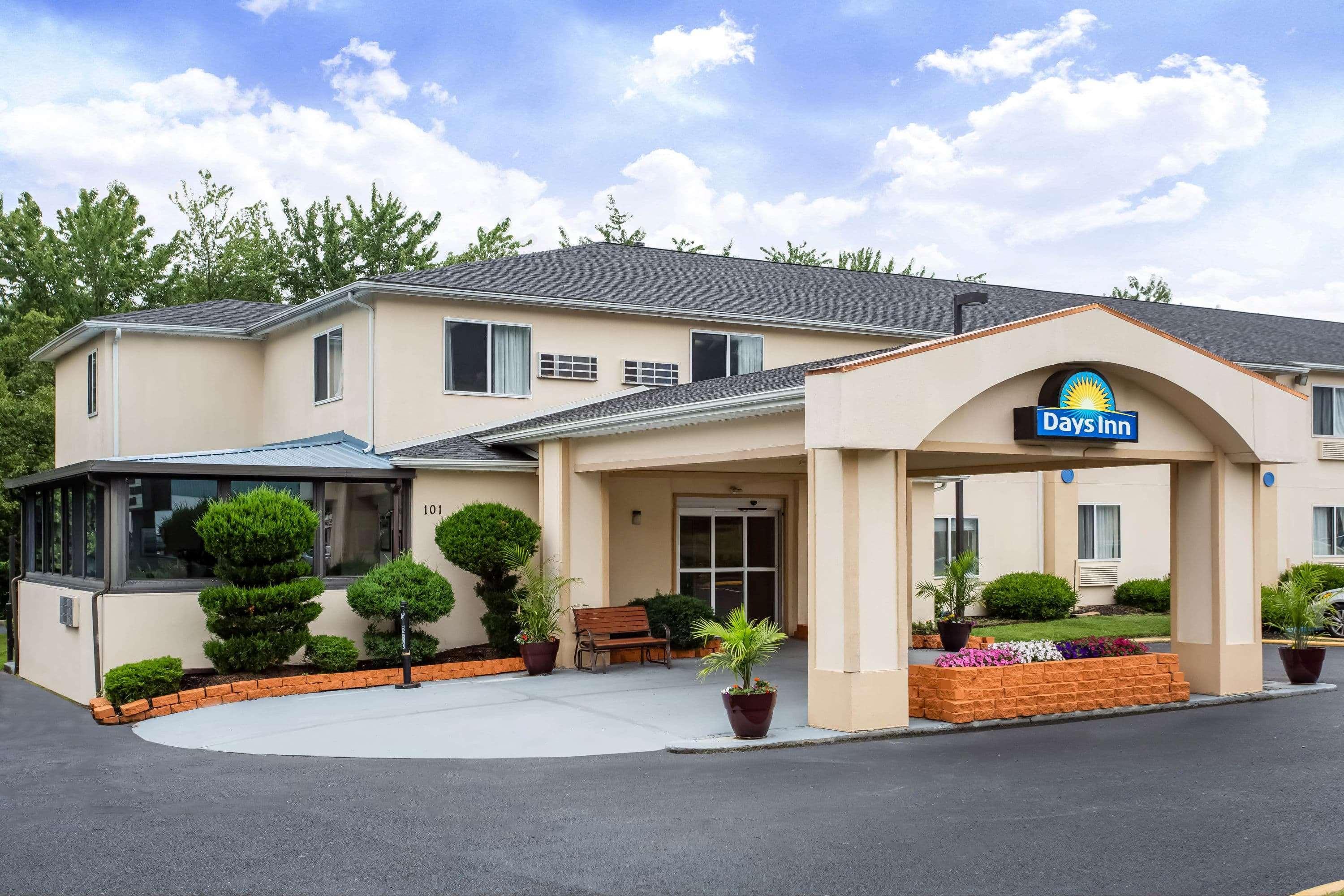 Days Inn By Wyndham Runnemede Philadelphia Area Exterior foto