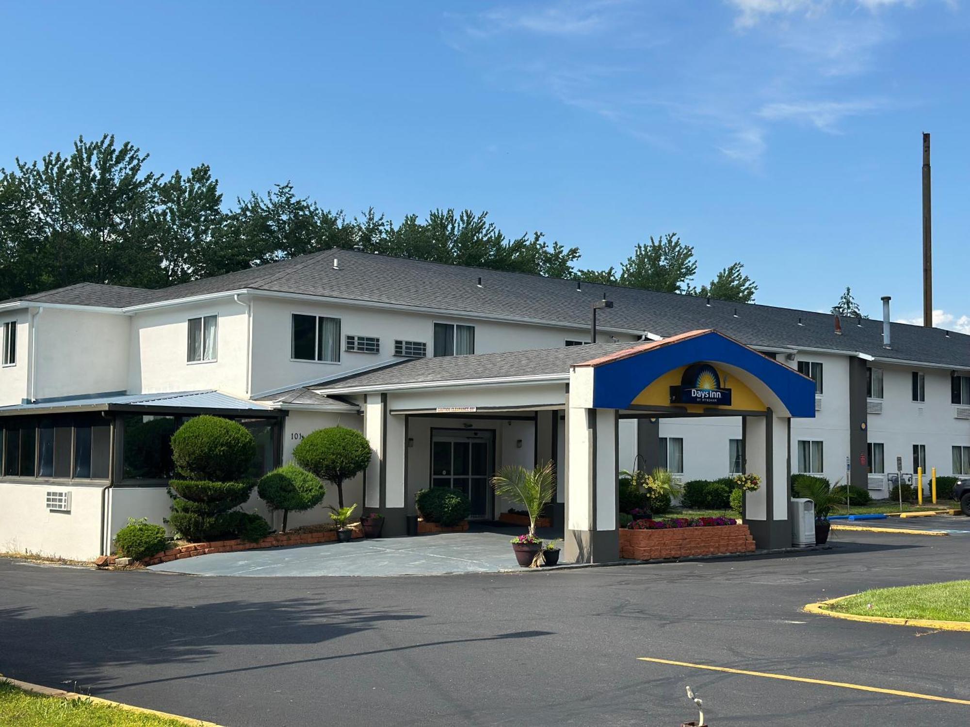 Days Inn By Wyndham Runnemede Philadelphia Area Exterior foto